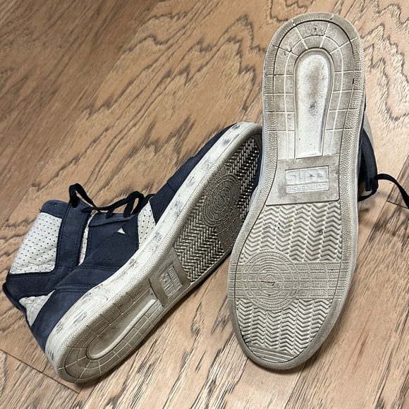 John Varvatos X Converse High-Tops in Navy and Cream - Picture 3 of 7